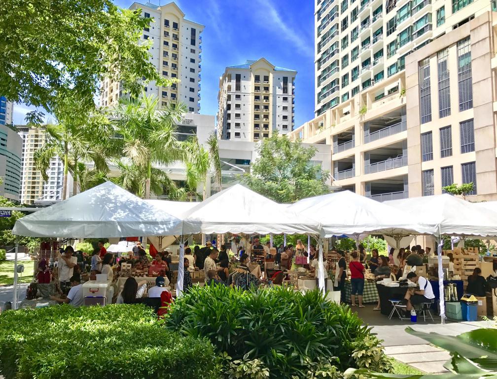 Forbestown Place At The Fort Bgc Taguig Esterno foto