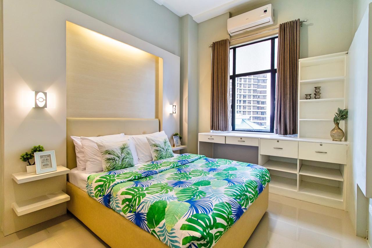 Forbestown Place At The Fort Bgc Taguig Esterno foto