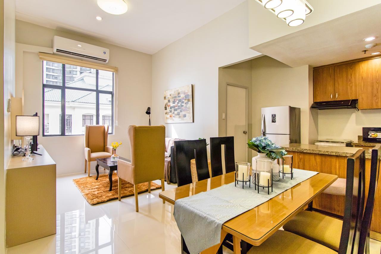 Forbestown Place At The Fort Bgc Taguig Esterno foto